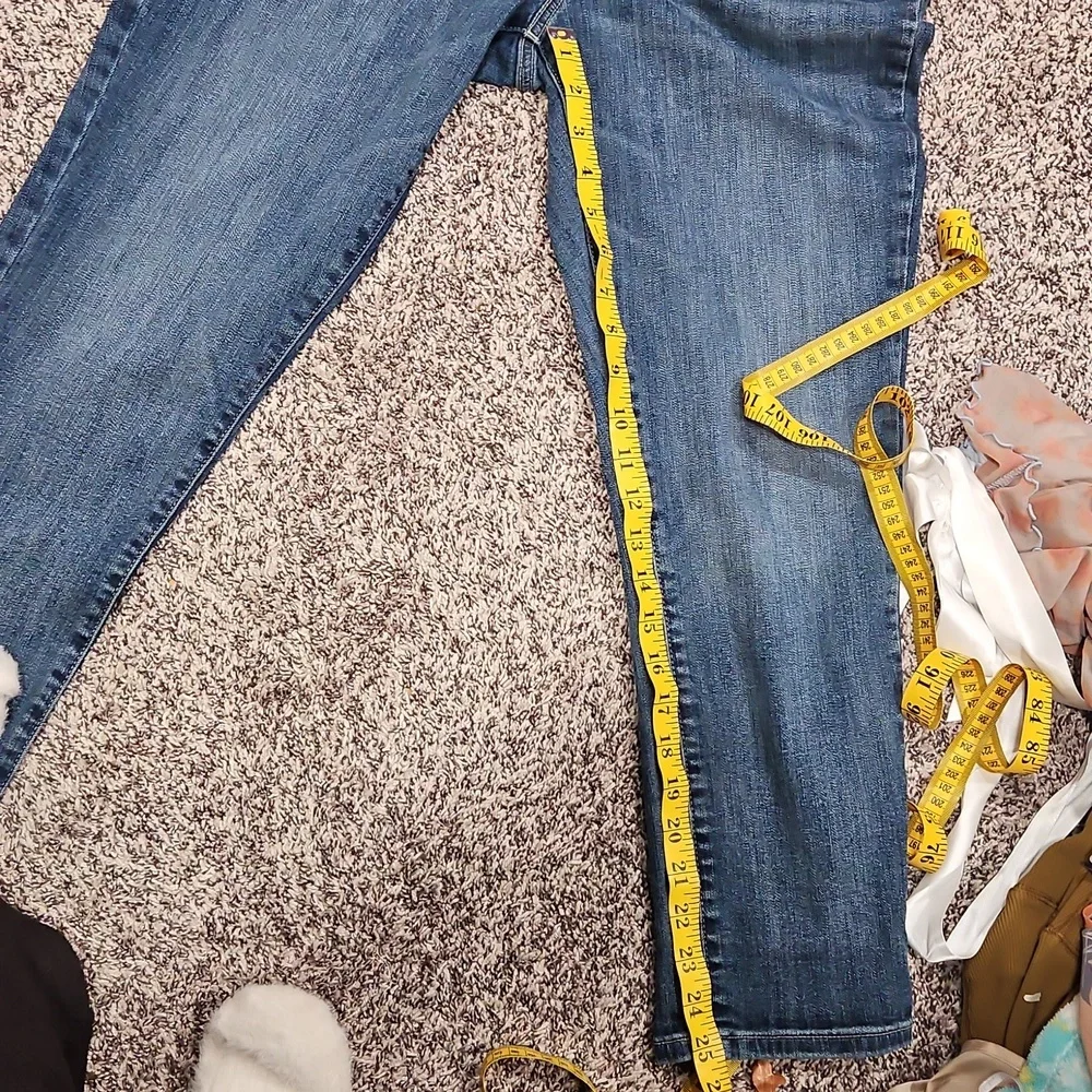 Classic Blue Women's Jeans Size 14 Crop_6